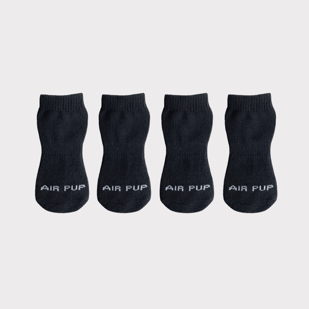 Set of four Air Pup black socks